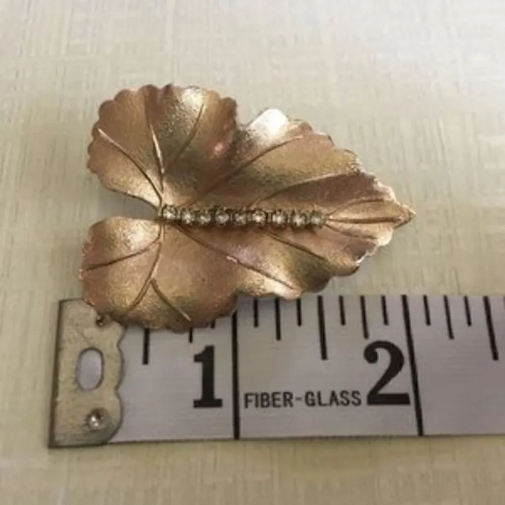 Vintage Brooch Pin Brushed Textured Gold Tone Leaf Crystal Rhinestones Judy Lee